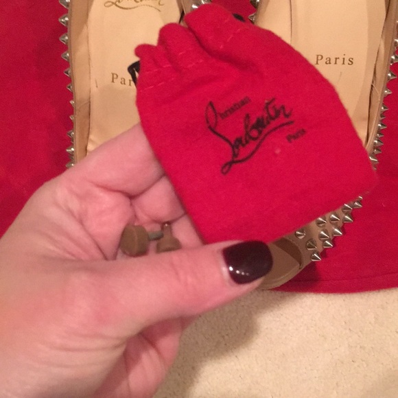 Christian Louboutin red bottom spike - Picture 6 of 6